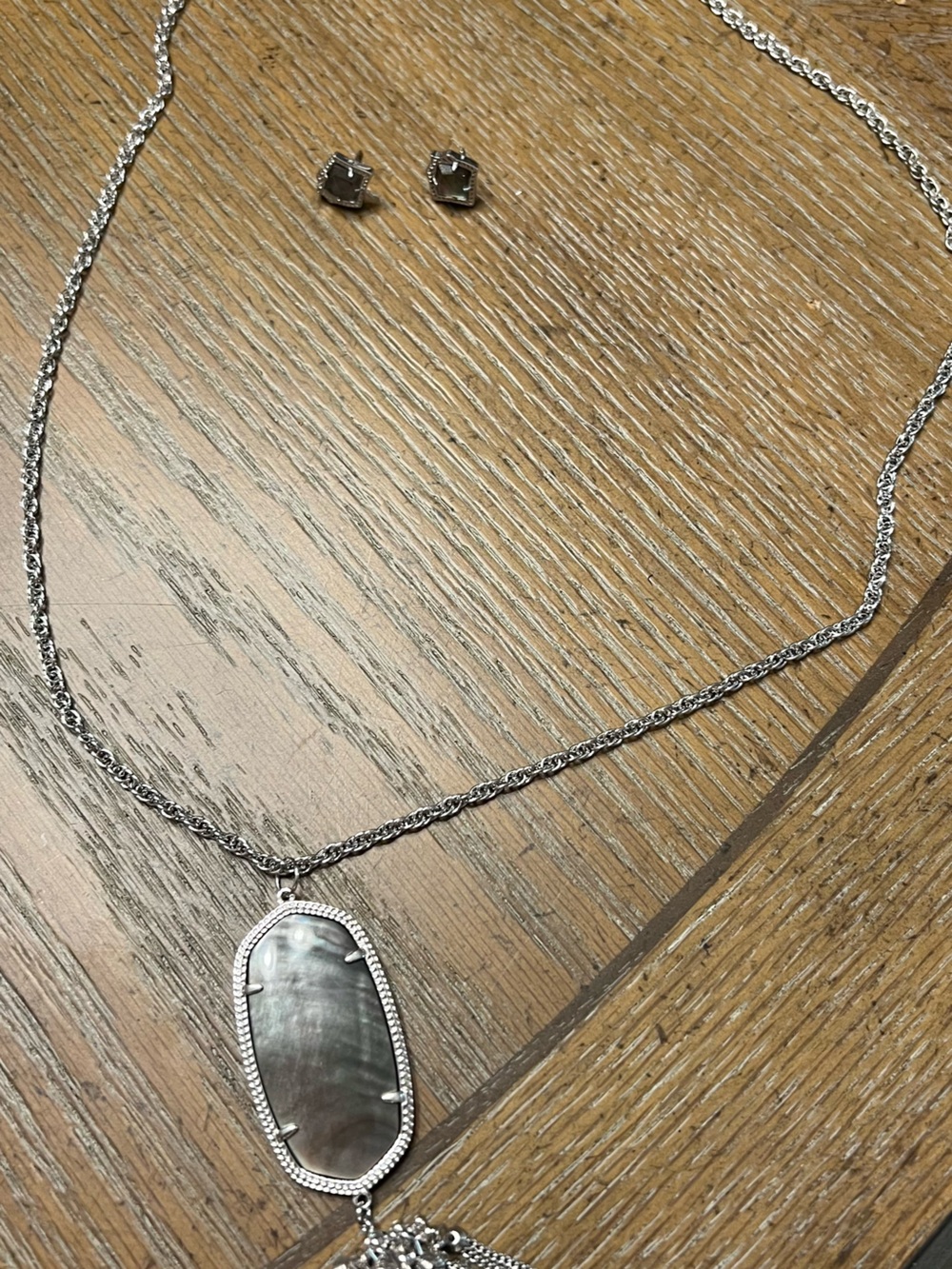 Kendra Scott Silver Mother-of-Pearl Pendant Necklace and Earrings